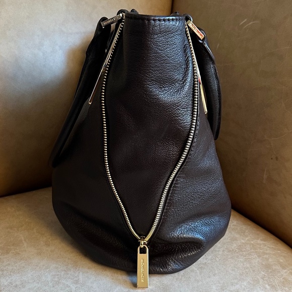 MICHAEL Michael Kors Vanessa Dark Brown Pebbled Leather Medium Shoulder Tote Bag - Picture 4 of 16